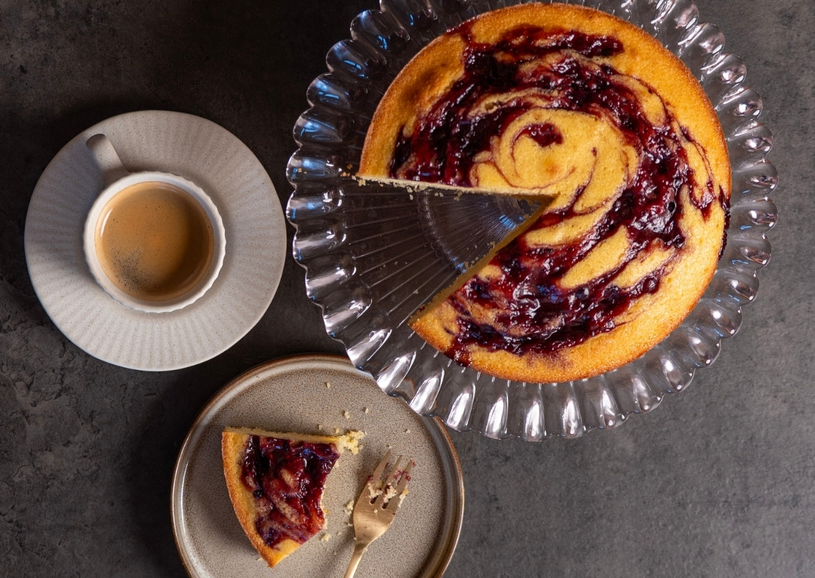 Semolina Sponge with Jam